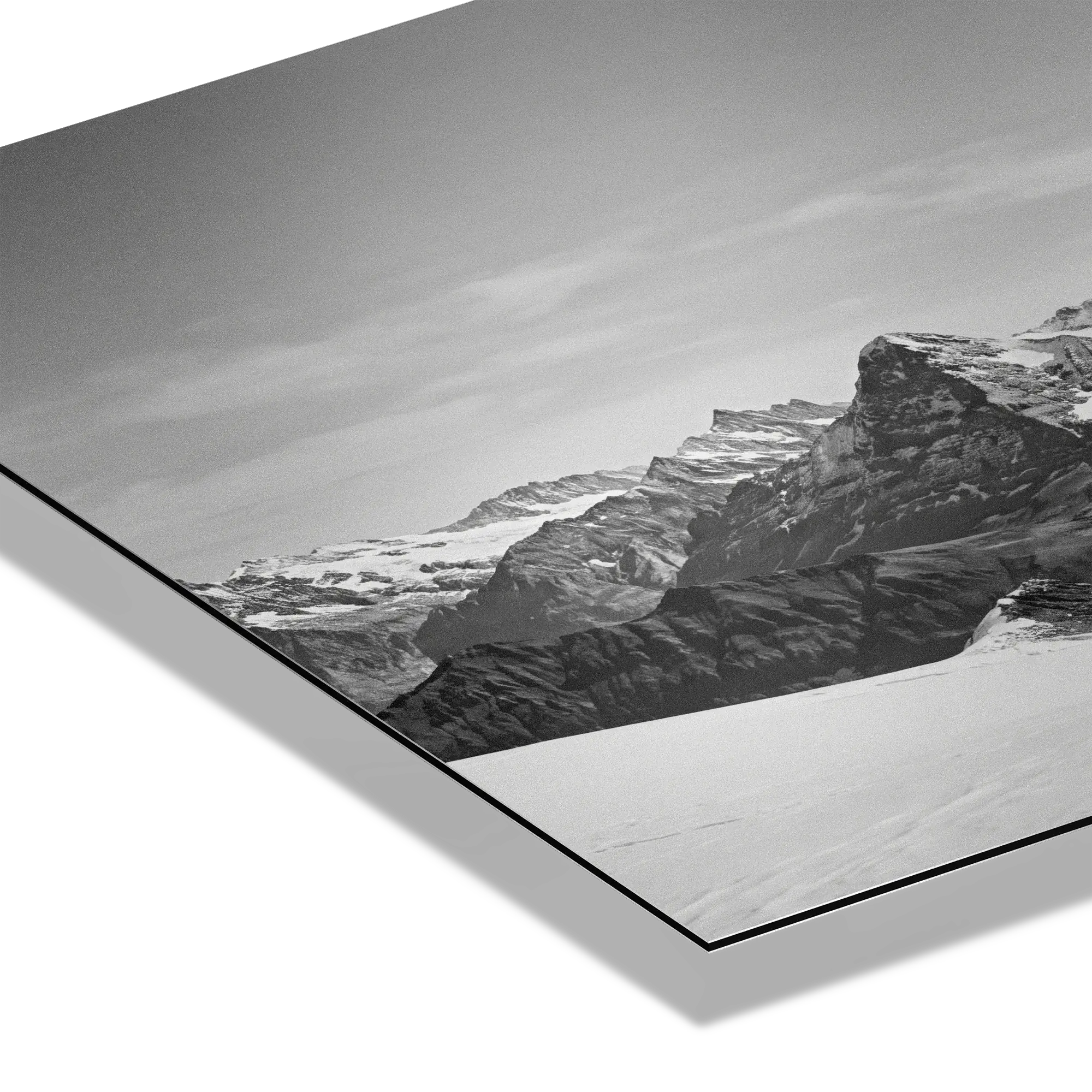 Bernese Alps Endless Horizon – Alu-Dibond wall art showcasing layered mountain silhouettes in a breathtaking alpine scene.