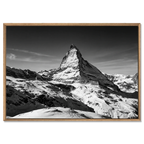 Matterhorn Eternal Contrast – Alu-Dibond wall art showcasing the majestic Matterhorn above a snowy alpine landscape.