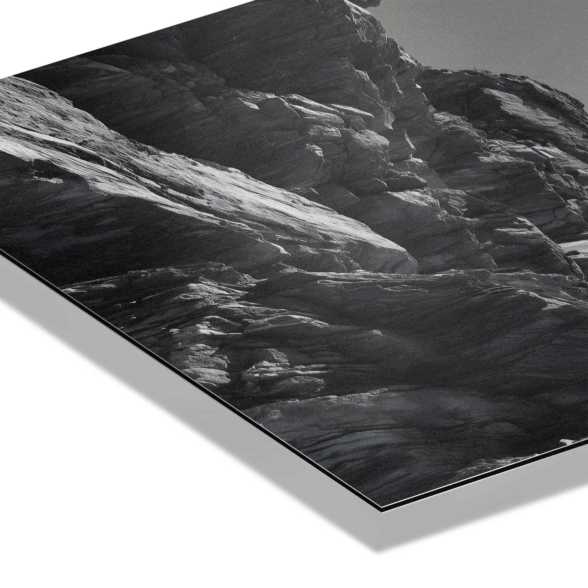 Matterhorn Path – Alu-Dibond wall art capturing rugged alpine trail textures and contrasts in black and white.