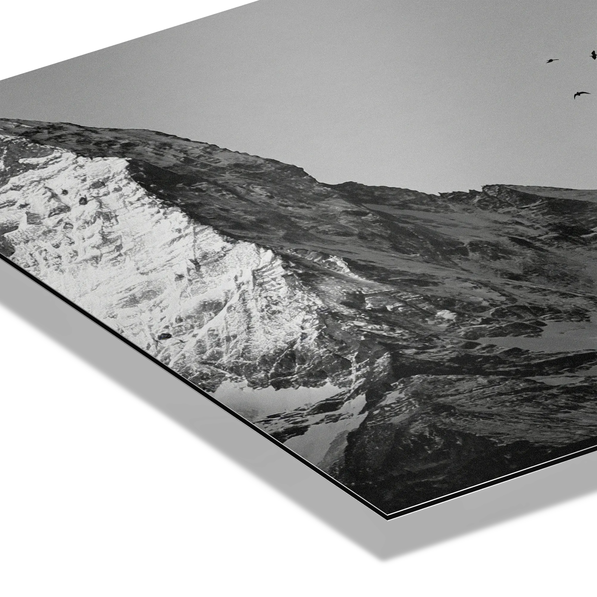 Matterhorn with Birds – Alu-Dibond wall art featuring a mountain silhouette and birds in the sky.