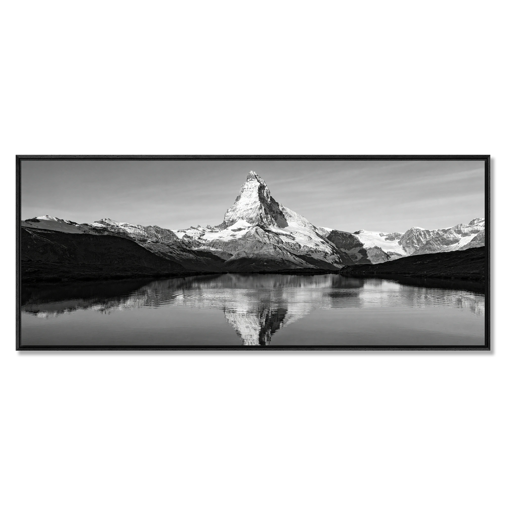 Reflection of the Matterhorn – Alu-Dibond wall art showcasing a stunning mountain scene.