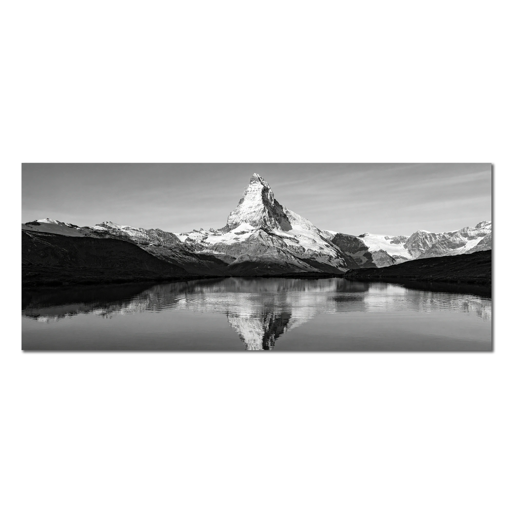 Reflection of the Matterhorn – Alu-Dibond wall art capturing the Matterhorn in serene alpine water.