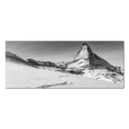 Silent Route to the Matterhorn – Alu-Dibond wall art depicting a ski track leading to the Matterhorn in a snowy landscape.